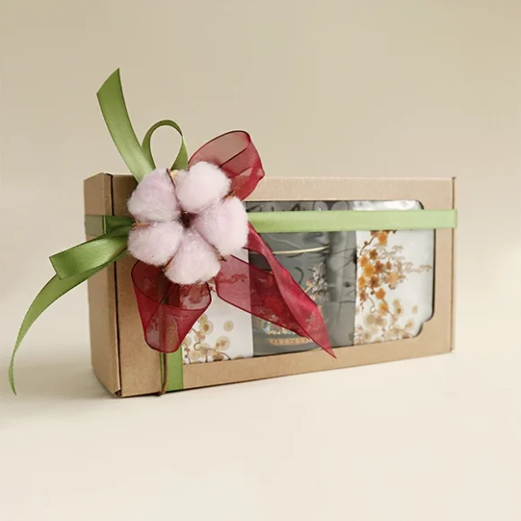 Gift Box with Window - Image 3